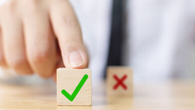 التمييز بين الحق والباطل